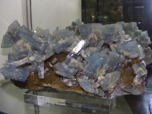 Barita
Mina Moscona, Solís, Corvera de Asturias, Zona minera de Villabona, Asturias, España
22x12x10 cm (Autor: jaume.vilalta)
