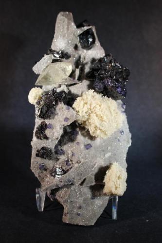 Calcite, Barite, Fluorite, Sphalerite
Elmwood Mine, Smith County,  Tennessee, USA
20 x 8.5 cm (Author: Don Lum)
