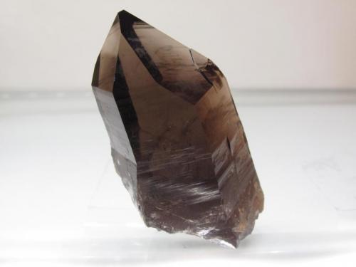 Smoky Quartz
Isle of Arran, Scotland, UK
42mm x 22mm x 17mm
Same specimen (Author: Mike Wood)