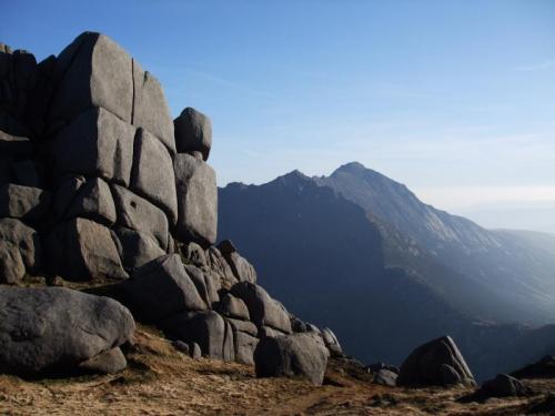 Isle of Arran, Scotland, UK
Granite, miarolitic cavities, and mountains : ) (Author: Mike Wood)