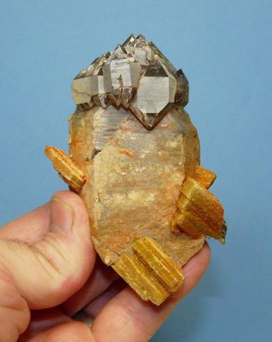 Quartz with mica
Neu Swaben, Karibib, Namibia
97 x 58 x 53 mm
Phantom quartz with mica. (Author: Pierre Joubert)