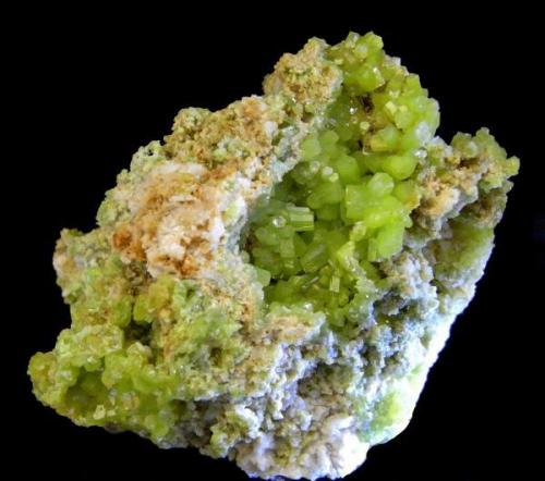 Pyromorphite
San Andrés Mine -  Espiel- Córdoba - Andalusia -  Spain
6,5x4,5cm (Author: DAni)