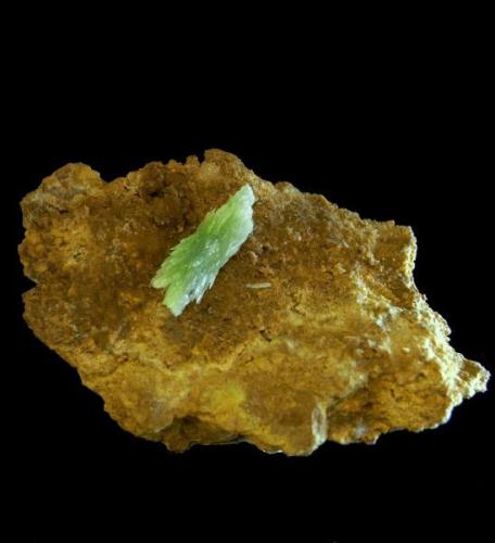Pyromorphite
San Andrés Mine - Espiel- Córdoba - Andalusia - Spain
Pieza; 5,1x3,5cm
Aggregate of crystals; 1,6 cm (Author: DAni)