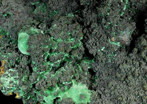 Cuprite and Malachite on Copper
Bisbee, Warren District, near Bisbee, Cochise County, Arizona, USA
23.8 x 19.1 x 15.3 cm
closeup (Author: GneissWare)