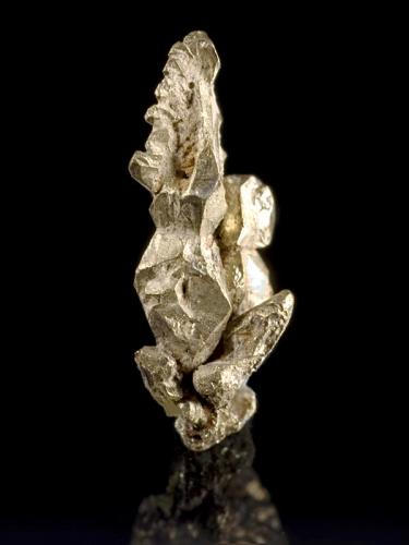Gold
Bucium, Apuseni District, Alba Co., Romania
0,7 cm in length
Crystallized Gold var. Electrum, from a rare locale. (Author: Simone Citon)