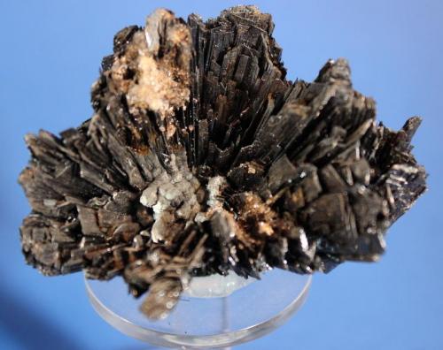 Goethite, Hematite
Crystal Peak, Teller County, Colorado, USA
6.7 x 5.4 cm (Author: Don Lum)