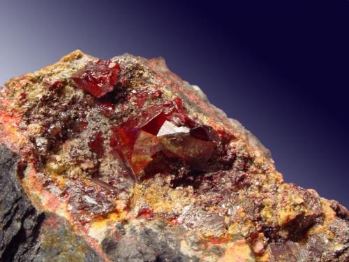 Cinabrio
Mina Las Cuevas, Almadén, Ciudad Real, Castilla-La Mancha, España
cristal de 1.8cm (Autor: Raul Vancouver)