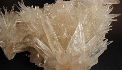 Calcite
Hunan Province, China
22.2 x 13 cm (Author: Don Lum)