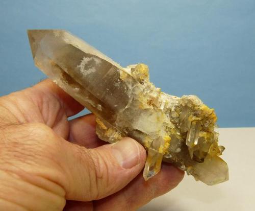 Quartz with feldspar and rutile
Van Rhynsdorp, Western Cape, South Africa.
134 x 48 x 39 mm (Author: Pierre Joubert)