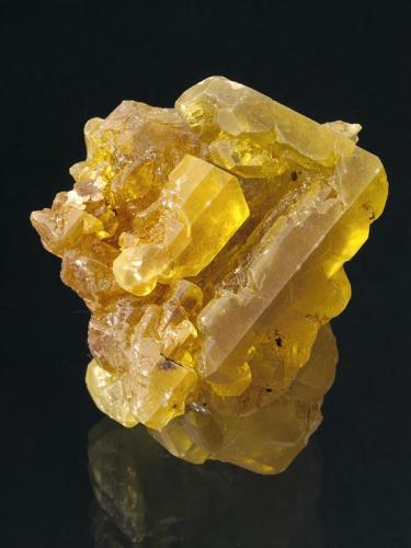 Sulphur
Perticara Mine, Novafeltria, Pesaro-Urbino Province, Marche, Italy
7x5,5x5 cm
Big, hoppered crystal from an old italian classic. (Author: Simone Citon)