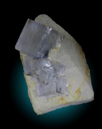 Fluorita, Calcita
Mina La Viesca, Huergo, Zona minera de La Collada, Siero, Asturias, España
7x5cm, cristales de hasta 2.5cm (Autor: Raul Vancouver)