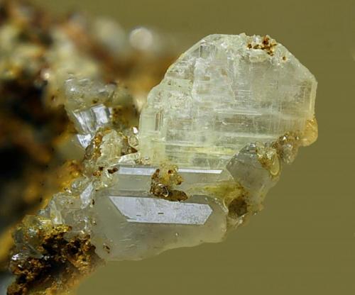 Cerusita.
Mina "Fajano", Villamayor de Calatrava, Ciudad Real, Castilla-La Mancha, España.
Grupo de cristales de 7 mm.
 (Autor: Antonio Carmona)