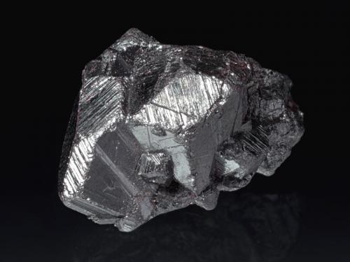 Pyrargyrite
San Genaro Mine, Castrovirreyna District, Castrovirreyna Province, Huancavelica Department, Peru
1,5x1,2x1 cm
Group of crystals. (Author: Simone Citon)