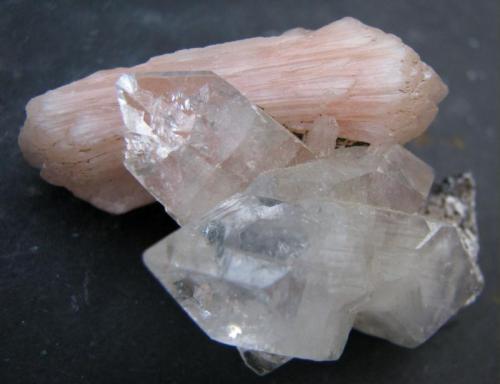 Estilbita + apofilita
Poonah, Maharashtra, India
46 x 20 mm. (Autor: José Luis Zamora)