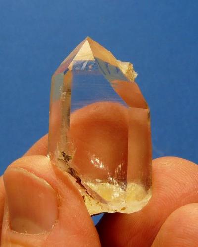 Quartz
Ceres, Western Cape, South Africa
36 x 17 x 13 mm
Another very clear crystal. (Author: Pierre Joubert)