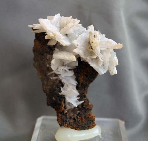 Baritina<br />La Morena Mine, El Gorguel, Sierra Minera de Cartagena-La Unión, Cartagena, Comarca Campo de Cartagena, Region of Murcia (Murcia), Spain<br />5,5 x 5 cm.<br /> (Autor: Pedro Antonio)