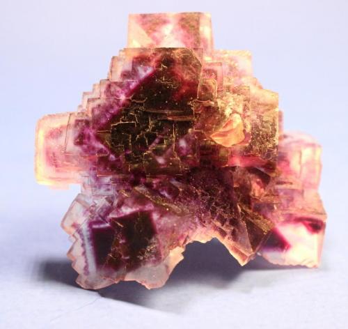 Fluorite
Okorusa Mine, Otjiwarongo Region, Namibia
6.0 x 5.5 cm (Author: Don Lum)