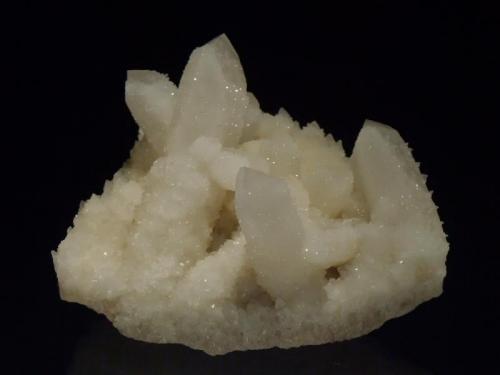 Quartz
Tararu Creek, Thames, New Zealand
9x7cm
Again, quartz crystals with a heavy secondary overgrowth of quartz. Main crystal approx 7cm.
Self collected 2006 (Author: Greg Lilly)