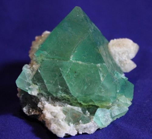 Fluorite
Riemvasmaak, Northern Cape Province, South Africa
8.7 x 6.3 x 6.0 cm (Author: Don Lum)