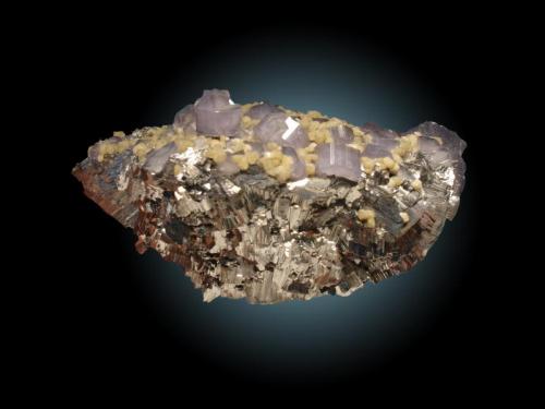 Fluorapatito, Arsenopirita, Siderita
Minas da Panasqueira, Aldeia de São Francisco de Assis, Covilhã, Castelo Branco, Centro, Portugal
Otra vista del ejemplar (Autor: Raul Vancouver)