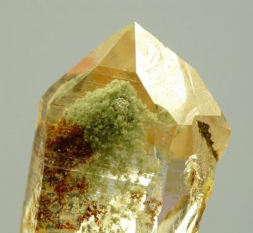 Quartz with unknown inclusions.
Ceres, Western Cape, SA
20 x 10 x 09 mm
Same as above. (Author: Pierre Joubert)