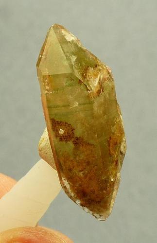 Quartz with unknown inclusions.
Ceres, Western Cape, SA
35 x 13 x 08 mm (Author: Pierre Joubert)