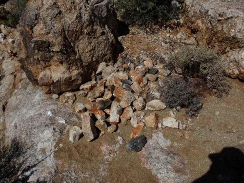 A smoky quartz vein that has been exploited. (Author: Pierre Joubert)