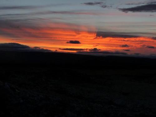 Sunset to the West side of Blesberg, the red clouds indicating welcome rain which did come the next day. (Author: Pierre Joubert)