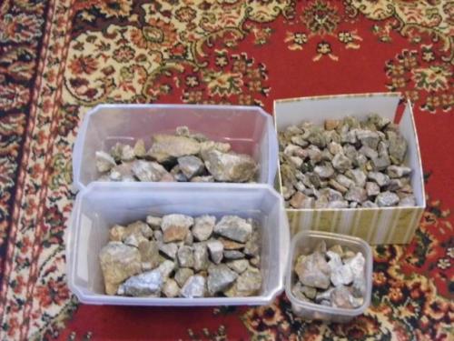 Gold and Quartz
Wright Hardgrave Mine, Kirkland Lake, Ontario, Canada
25 lbs of rocks with vg in all
trying to unload these..any info would help alot (Author: derrick)