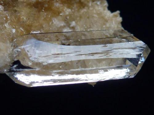 Yeso<br />Alabaster quarries, Fuentes de Ebro, Delimitación Comarcal de Zaragoza, Zaragoza, Aragon, Spain<br />Cristal de 1,7 cm.<br /> (Autor: javier ruiz martin)