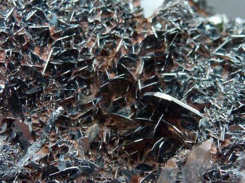 Hematites con pequeños cristales de Cuarzo<br />Mansilla de la Sierra, Comarca Anguiano, La Rioja, Spain<br />6 x 6 cm.<br /> (Autor: javier ruiz martin)