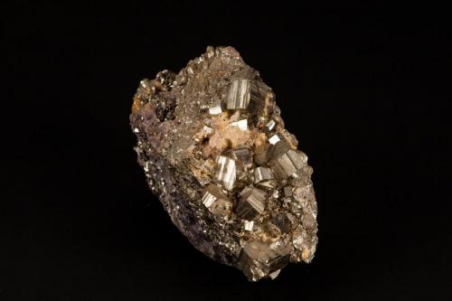 Pirita con fluorita y esfalerita
Mina Ojuela, Mapimí, Durango, México
12x8 cm (Autor: victor chaul chamut)