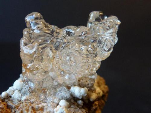 Ópalo Hialita
Valec u Podboran, República Checa
2 x 2 cm. la zona de cristales (Autor: javier ruiz martin)