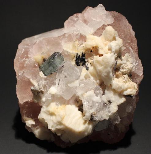 Fluorite, Beryl var Aquamarine, Quartz, Muscovite, Albite, Schorl
Nagar, Hunza Valley, Gilgit District, Northern Areas, Pakistan
12.5 x 11.5 cm (Author: Don Lum)