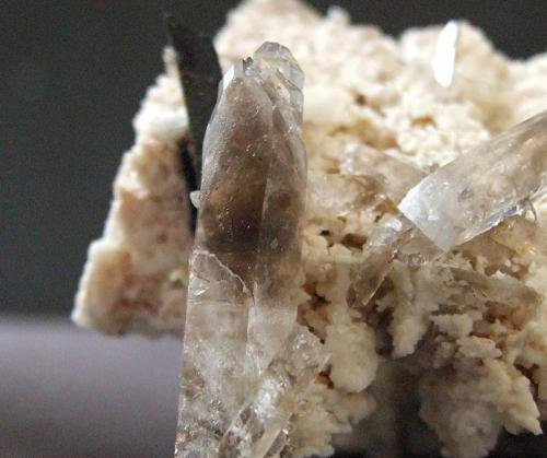 Aegirine Smoky Quartz Orthoclase
Mt Malosa, Zomba District, Malawi.
FOV 25 x 20 mm approx (Author: nurbo)