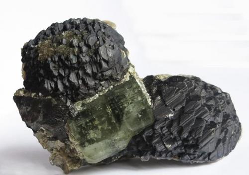 Fluorapatite, Sphalerite
Panasqueira, Portugal
8 × 5,4 × 2,9 cm (Author: JoséMiguel)