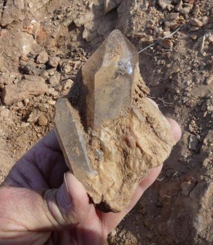 Quartz crystal group from the same pocket. (Author: Pierre Joubert)