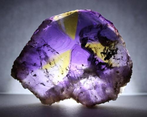 Ametrine (Slab polished on both sides)
Anahi Mine, La Gaiba District, Sandoval Province, Santa Cruz Department, Bolivia
7.2 x 6.2 x 1.8 cm (Author: Don Lum)