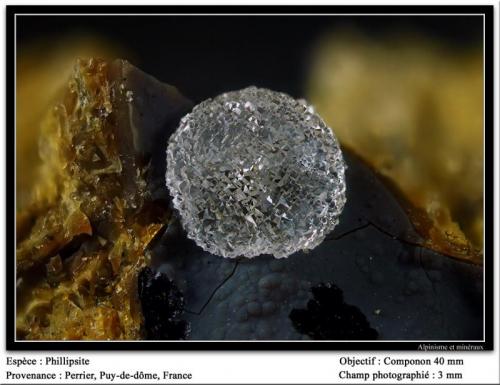 Phillipsite
Perrier, Issoire, Puy-de-Dôme, Auvergne, France
fov 3 mm (Author: ploum)