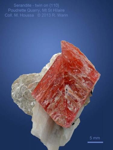 Serandite
Poudrette Quarry, Mt St Hilaire, Quebec
3 cm high
Twin on (110). (Author: Roger Warin)