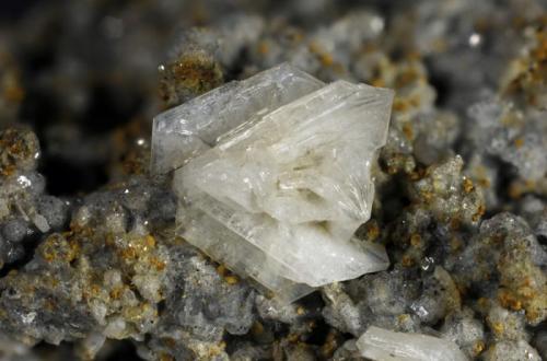 Tridymite
Vechec, Vranov nad Topľou, Prešov, Slovakia
FOV 10,84mm. 2x. Focus rail MacroRail. Canon EOS 600D. Ikea lights
Photo: Oscar Fernández Arcís, Mineral: Manuel de Torres (Author: ofarcis)