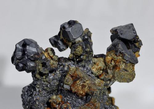 Acanthite
Mina Santa Elena. Fresnillo. Zacatecas, Mexico
FOV 20,9mm
1x. Focus rail MacroRail. Canon EOS 600D. Ikea lights
Photo: Oscar Fernández Arcís, Mineral: Manuel de Torres (Author: ofarcis)