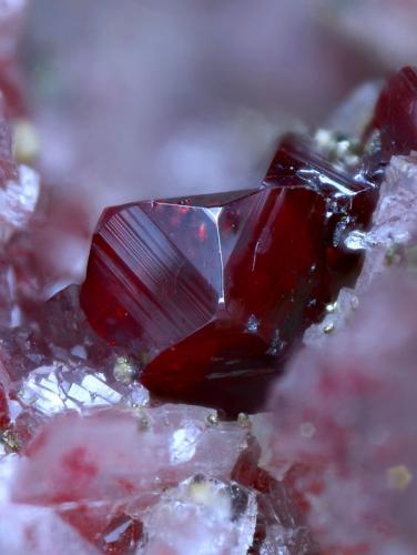 Cinabrio.
Mina Las Cuevas, Almadén, Distrito de Almadén, Ciudad Real, Castilla-La Mancha, España
Campo de visión 2 mm. (Autor: Juan Miguel)