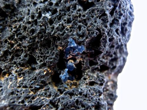 Haüyna
Punta Camello, Costa de Arucas, Gran Canaria, Islas Canarias, España
Ancho de imagen 1,5 cm (Autor: María Jesús M.)