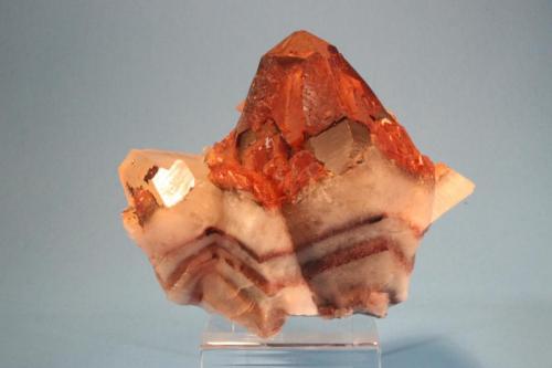 Calcite, Hematite
Babu, Guangxi, China
11.2 x 7.0 cm (Author: Don Lum)