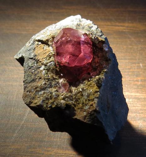 rhodochrosite
Main Silicate Orebody, Potosi Mine, Santa Eulalia, Chihuahua, Mexico
4 cm overall, crystal is 1.5 cm
Gemmy 1.5 cm rhodochrosite crystal. (Author: Peter Megaw)