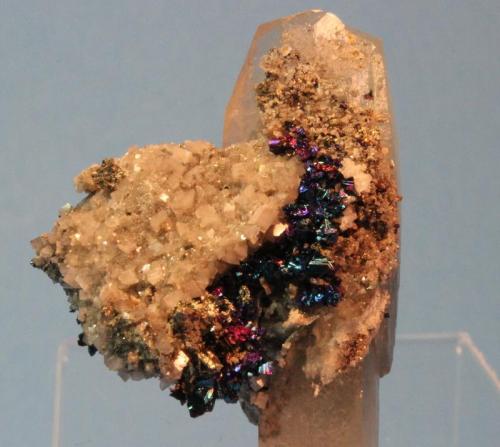 Calcite, Chalcopyrite
Sweetwater Mine, Viburnum Trend District, Reynolds County, Missouri, USA
5 x 3.5 cm (Author: Don Lum)