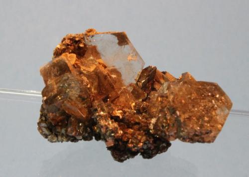 Apatite
Panasqueira Mine, Covilha, Castelo Branco. Cova da Beira, Centro, Portugal
3.9 x 3.5 cm (Author: Don Lum)