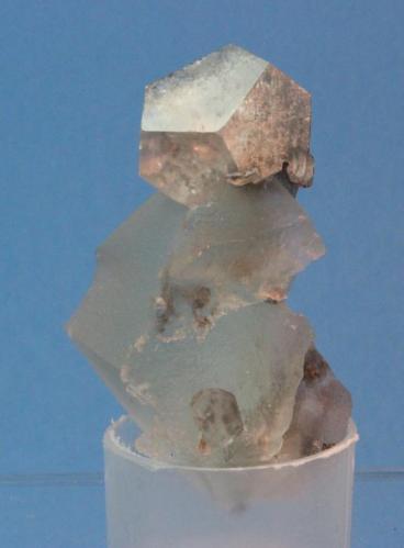 Calcite, Fluorite
Xianghuapu Mine, Xianghualing Sn-Polymetallic Ore Field, Linwu County, Chenzhou Prefecture, Hunan Province, China
5.4 x 3.5 cm (Author: Don Lum)