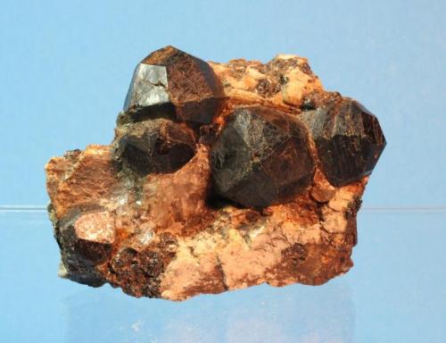 Garnet
Tomboarivo Pegmatite, Sahanivotry, Madagascar
6.0 x 4.5 cm (Author: Don Lum)